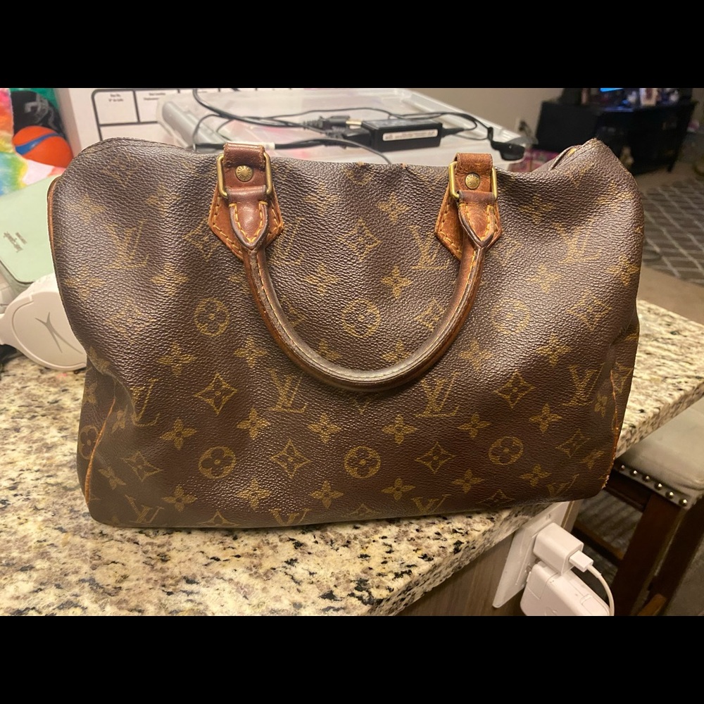 Authentic Louis Vuitton speedy 30